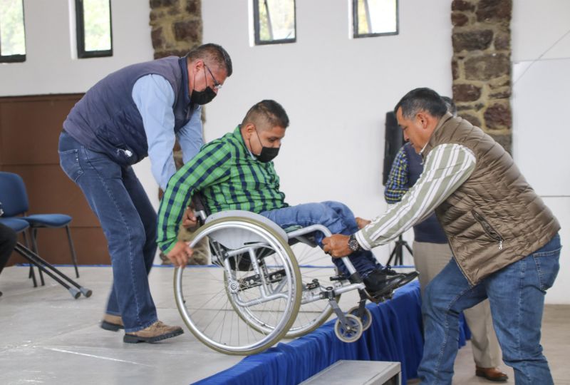 En Soyaniquilpan se capacitan a Servidores Públicos en materia de discapacidad